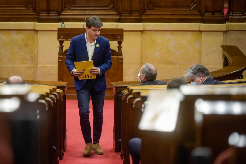  The President of the parliamentary group, Sergi Sabrià, next to President Torra / Marc Puig 