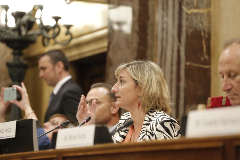   The first Deputy-Speaker of the Parliament of Catalonia chairs the inaugural session of La Francophonie  