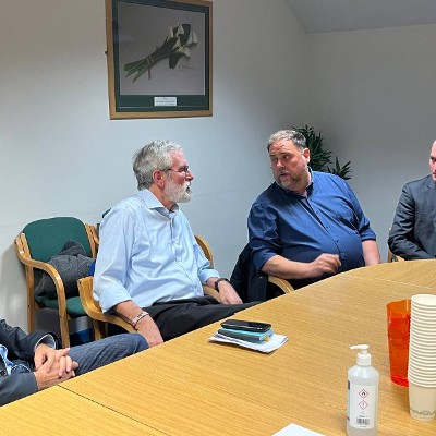 Esquerra leader Junqueras meets with Gerry Adams: “The example of the Good Friday Agreement is extraordinary since it puts the possibility of holding a referendum on the table”